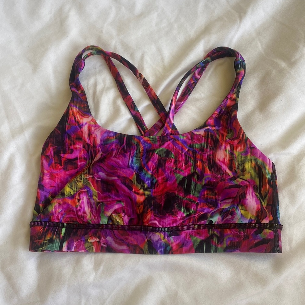 Lululemon sports bra